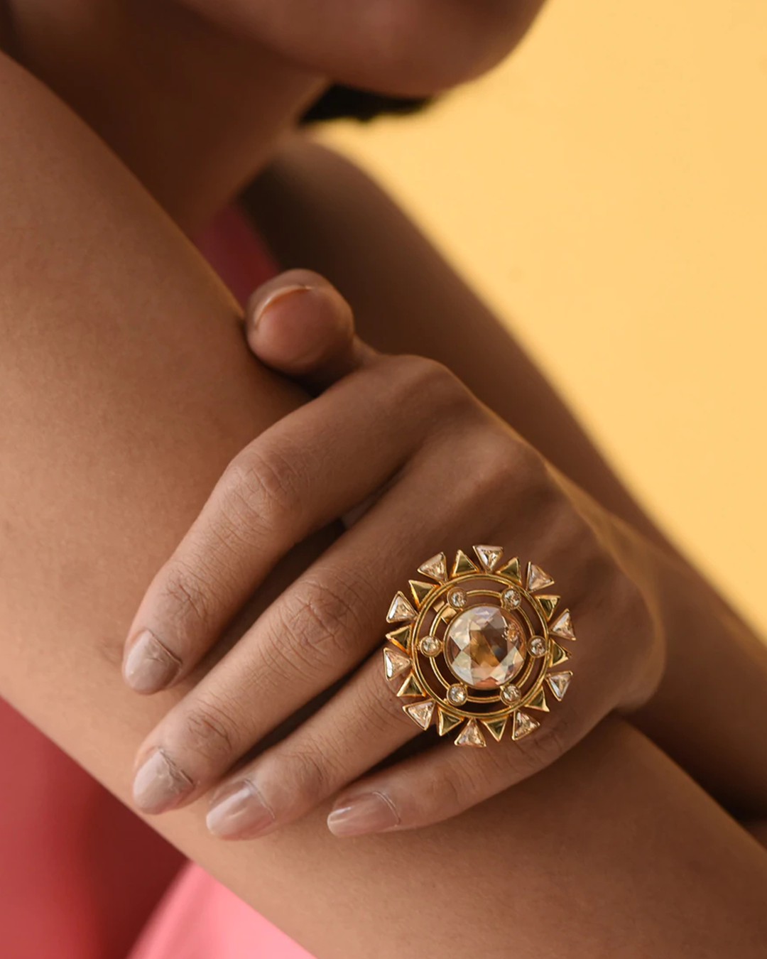BLOOMING DAISY GOLD