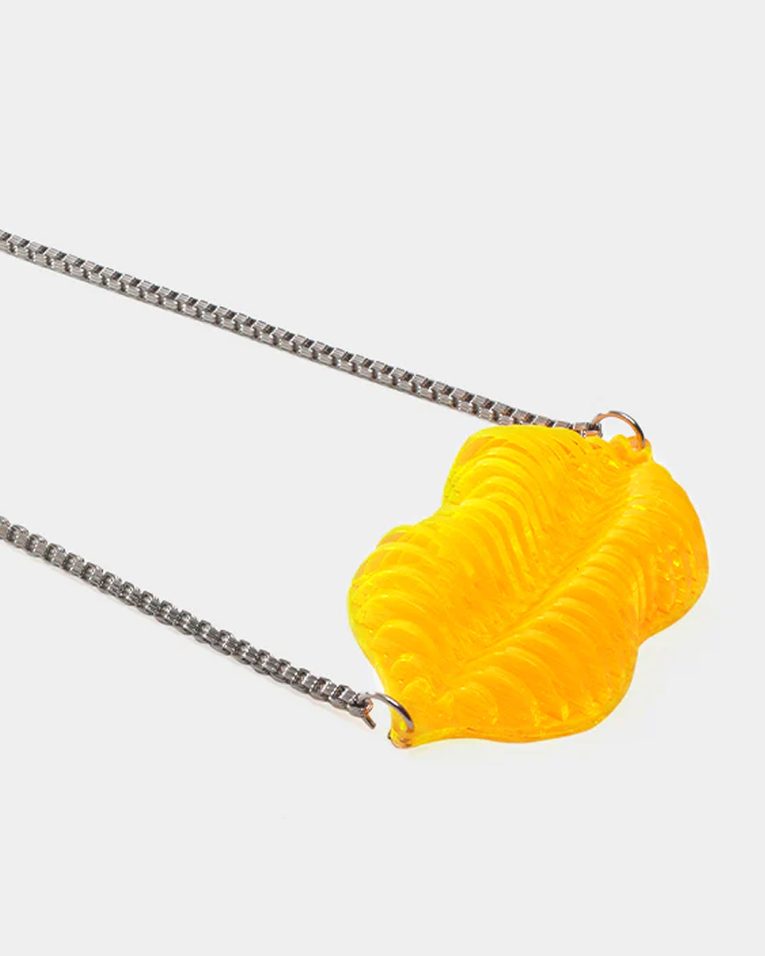 NEON LIP PENDANT 2
