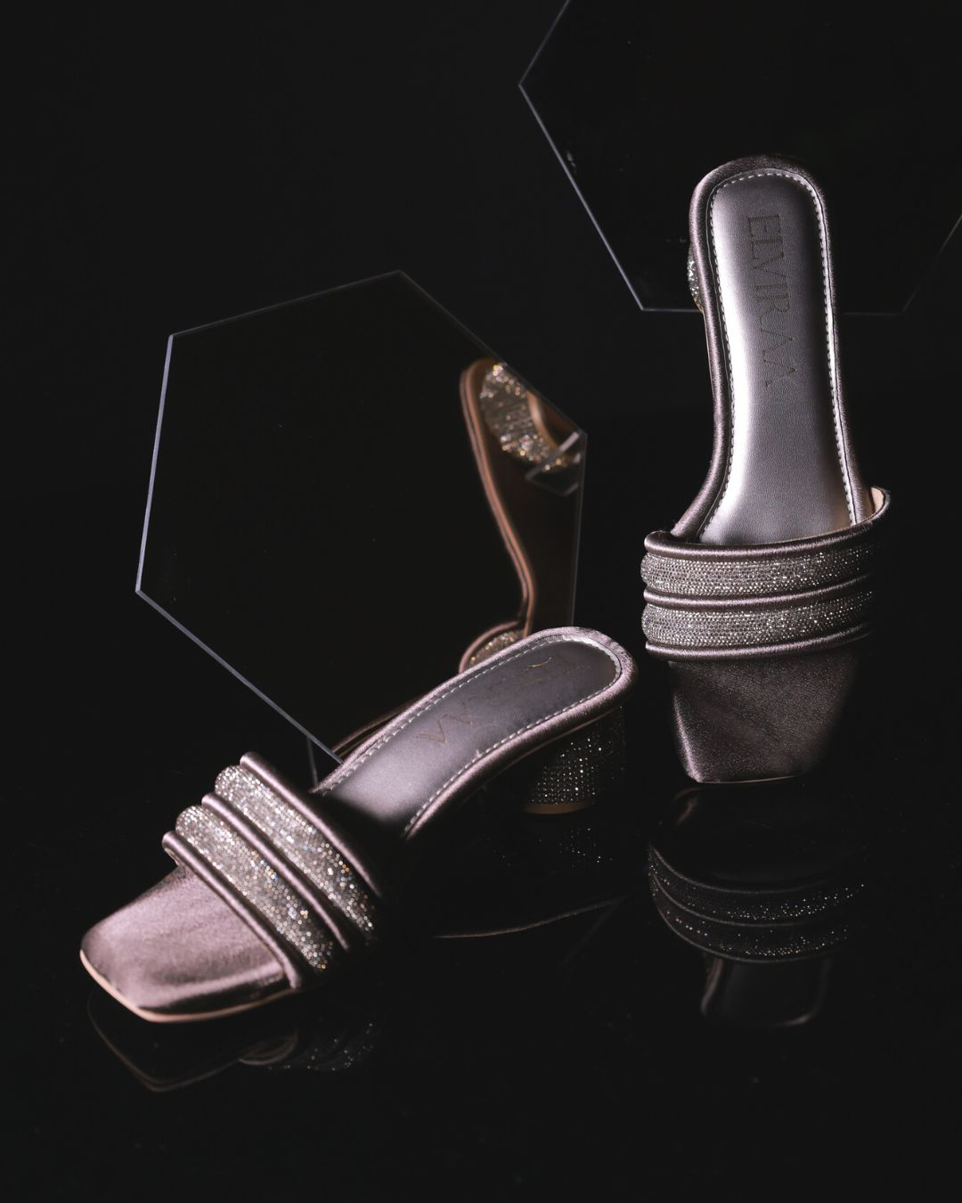 Puffy Diamond strap Flats