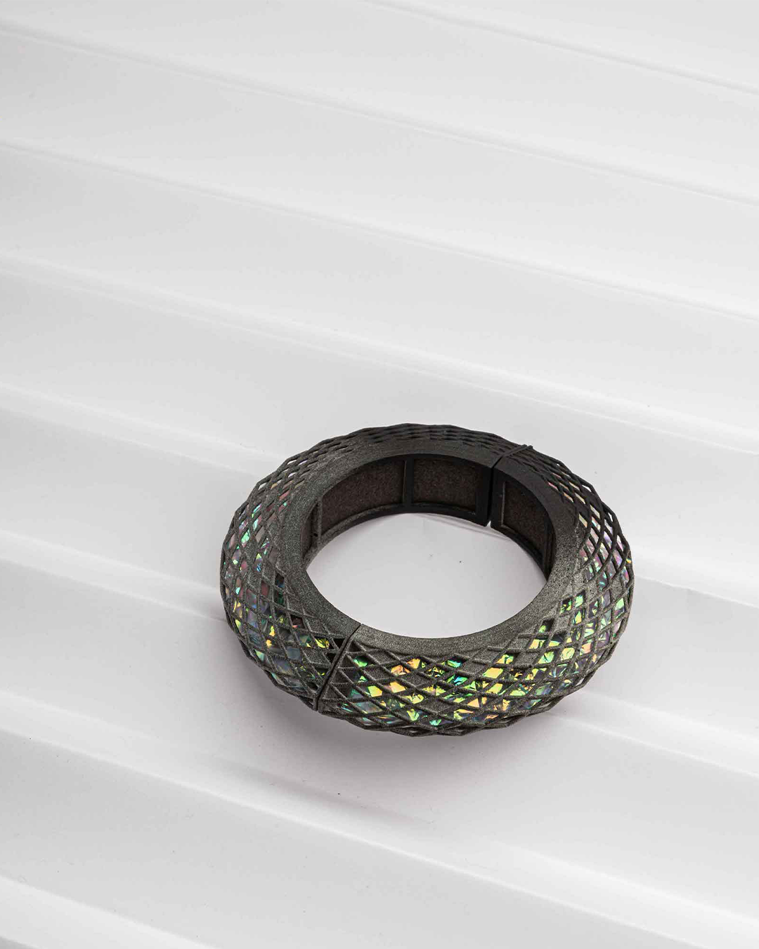 GLINT LATTICE BANGLE