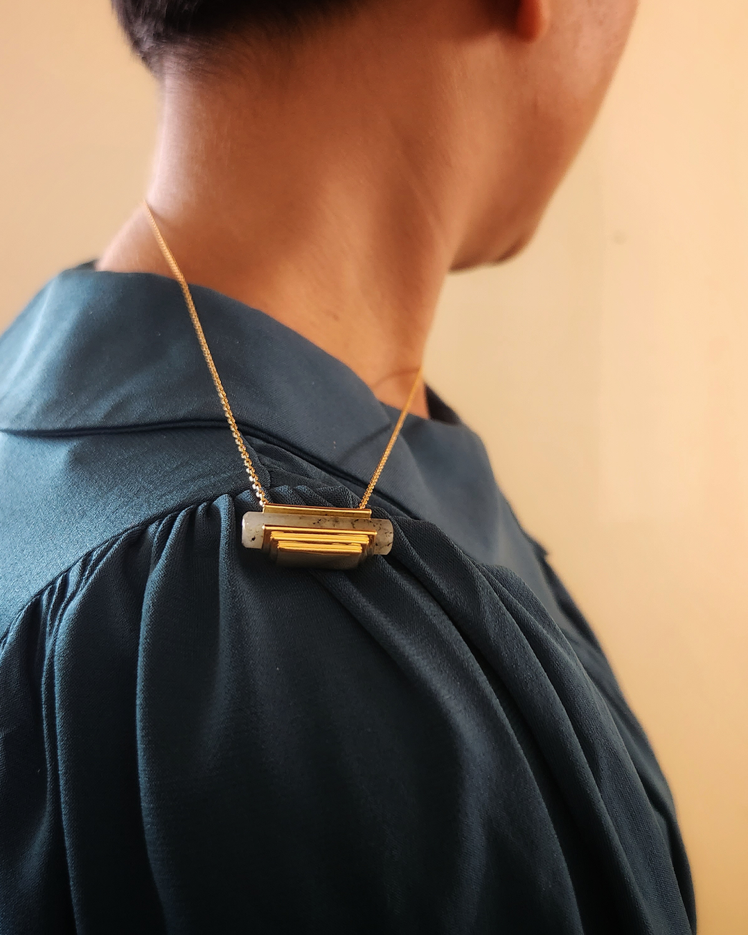 Roll necklace
