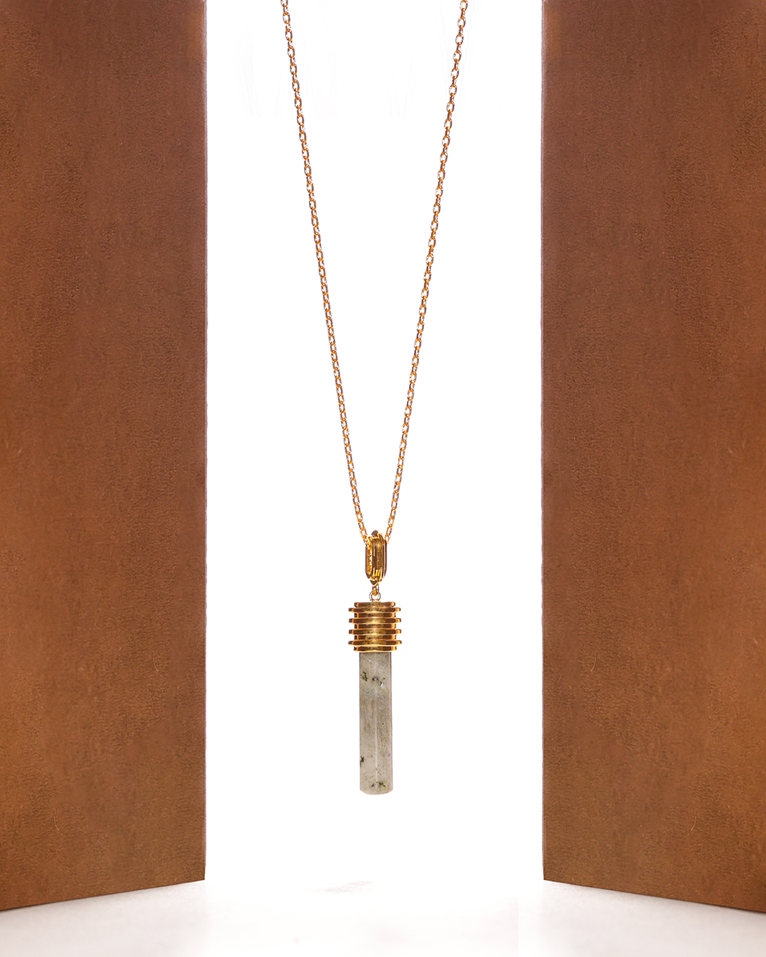 Shaft necklace