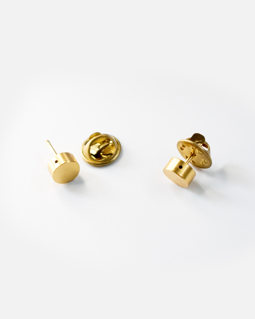 TWO BROOCH PINS