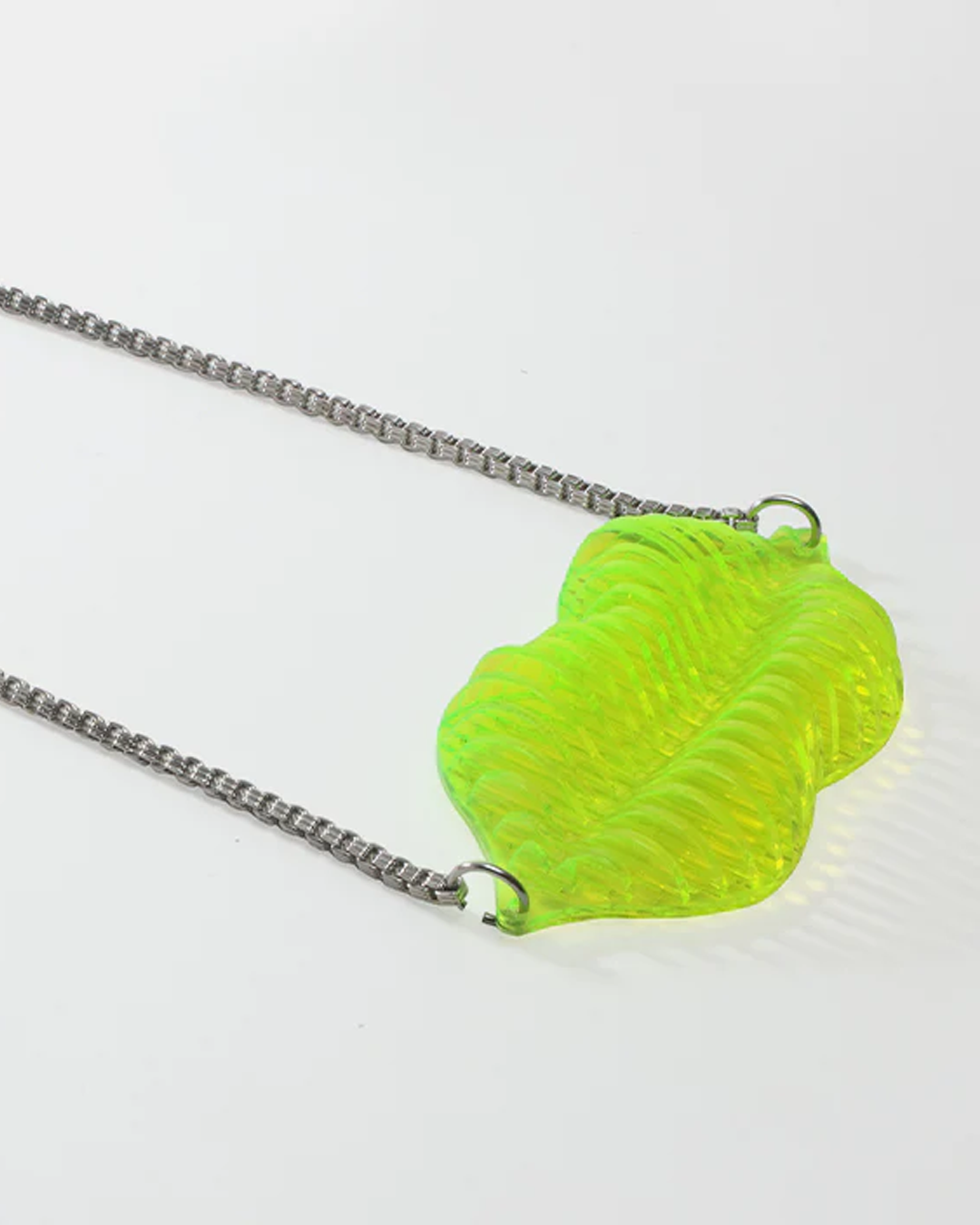 NEON LIP PENDANT 3